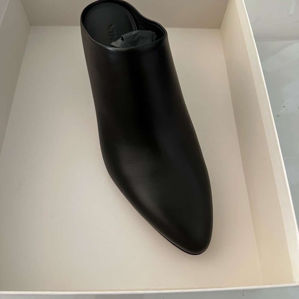 Vince vigo mules , black , size 7, pointy toe